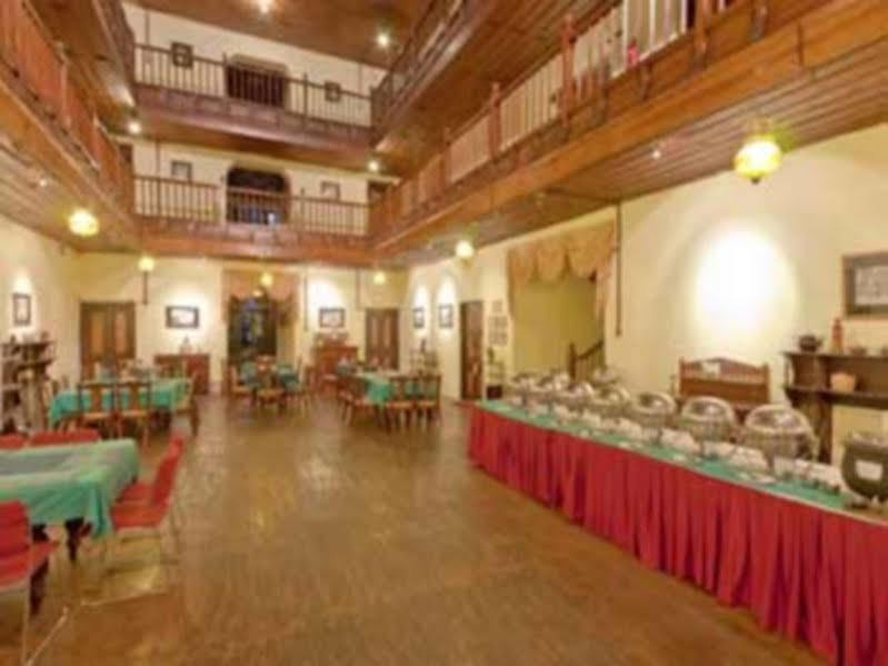 Chevron Fairhavens, Nainital Hotel Exterior foto